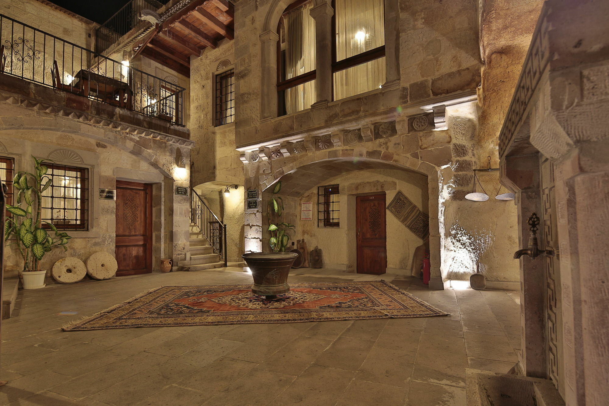 Charming Cave Hotel Göreme Exterior foto